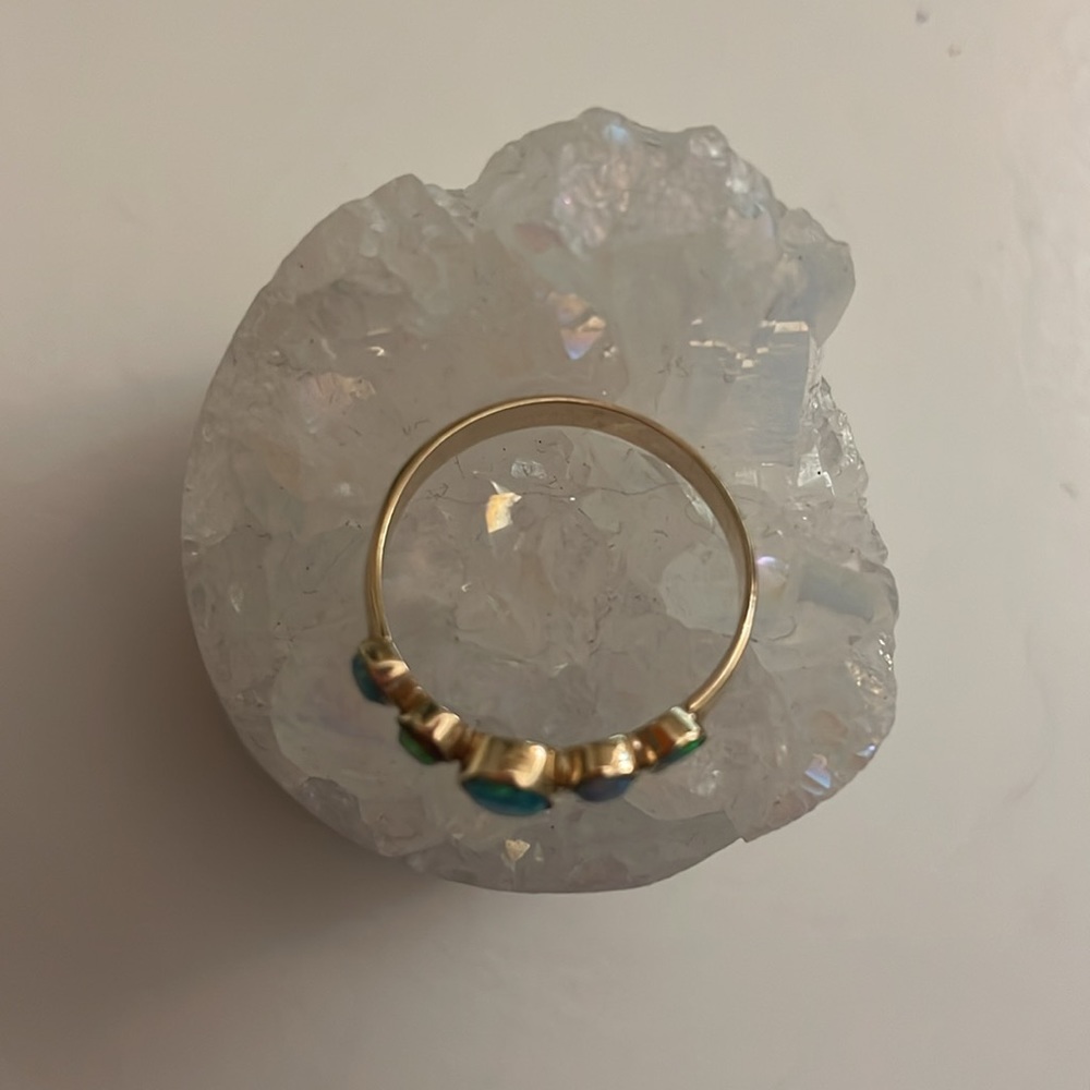 5 stone bezel set ring - Picture 4 of 9